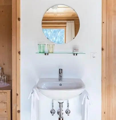 Tek Kişilik Oda, Ortak Banyo