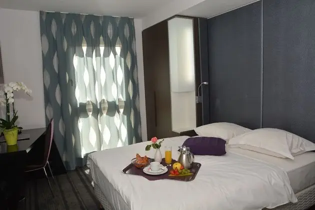 Tek Büyük Yataklı Oda