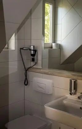 Standard Tek Büyük Yataklı Oda (Scheune)