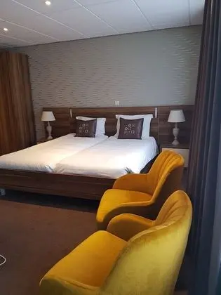 Comfort Tek Büyük Yataklı Oda