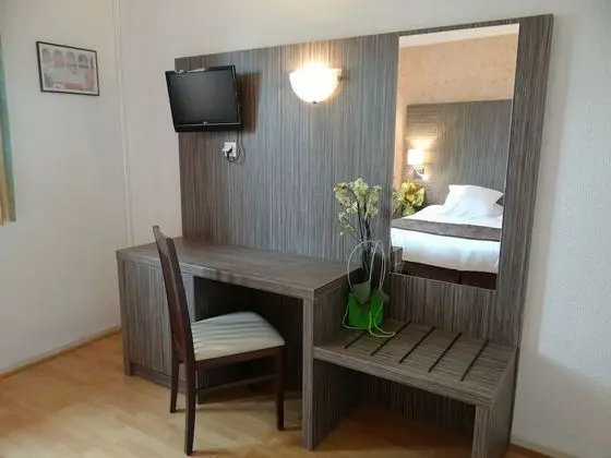 Tek Büyük Yataklı Oda