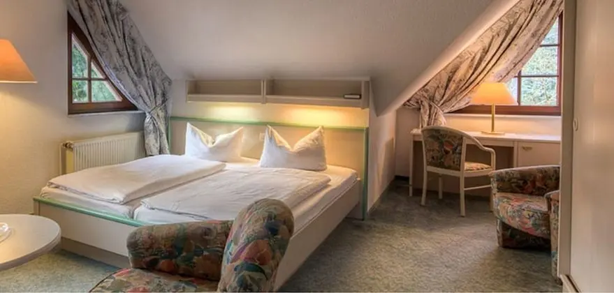 Tek Büyük Yataklı Oda