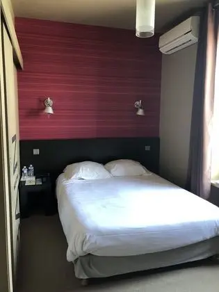 Basic Oda, 1 Büyük (Queen) Boy Yatak, Deniz Manzaralı