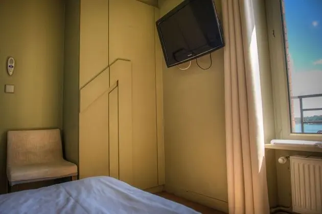 Basic Oda, 1 Büyük (Queen) Boy Yatak (Room #1)