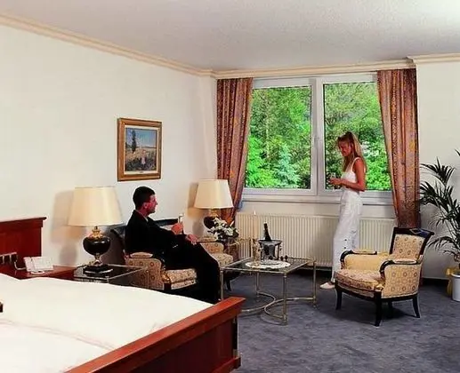 Tek Büyük Yataklı Oda