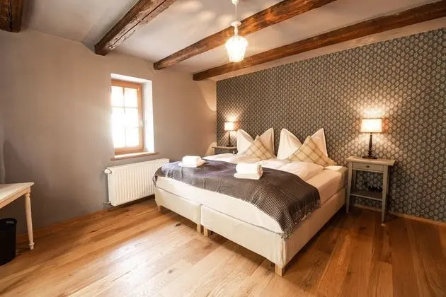 Tek Büyük Yataklı Oda