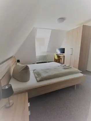 Tek Büyük Yataklı Oda