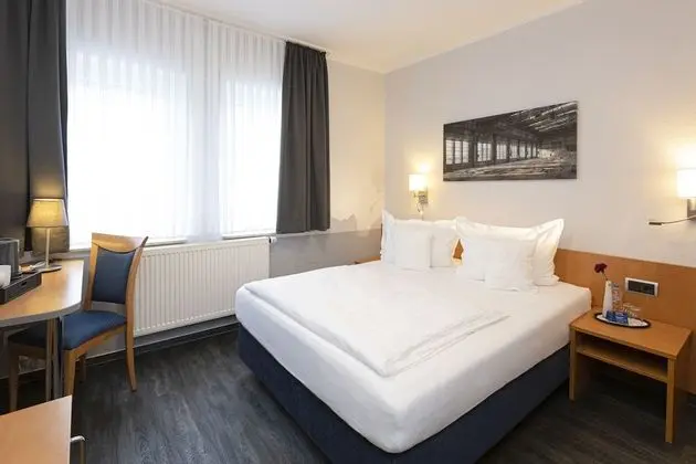 Classic Tek Büyük Yataklı Oda