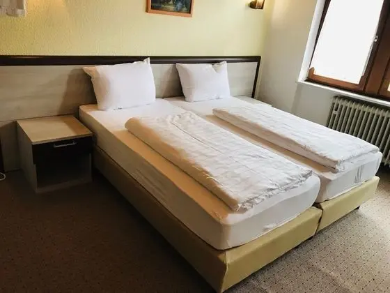 Economy Tek Büyük Yataklı Oda, 1 Büyük (Queen) Boy Yatak