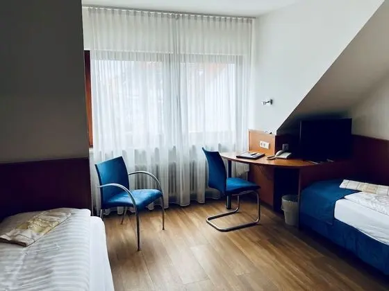 Standard Tek Büyük Yataklı Oda