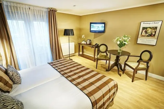 Luxury Tek Büyük veya İki Ayrı Yataklı Oda