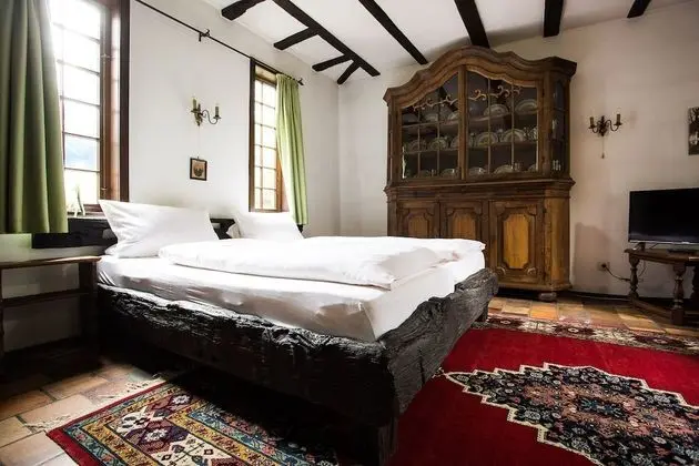 Tek Büyük Yataklı Oda