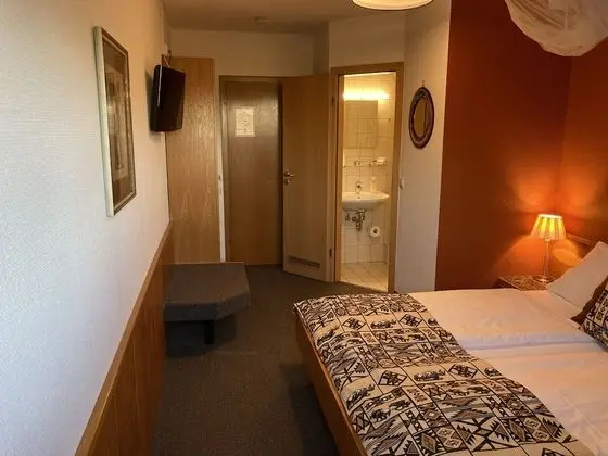 Standard Tek Büyük Yataklı Oda, Banyolu/Duşlu