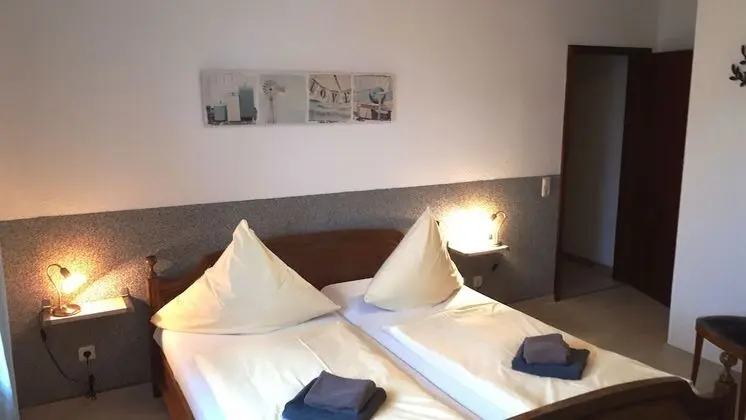 Tek Büyük veya İki Ayrı Yataklı Oda