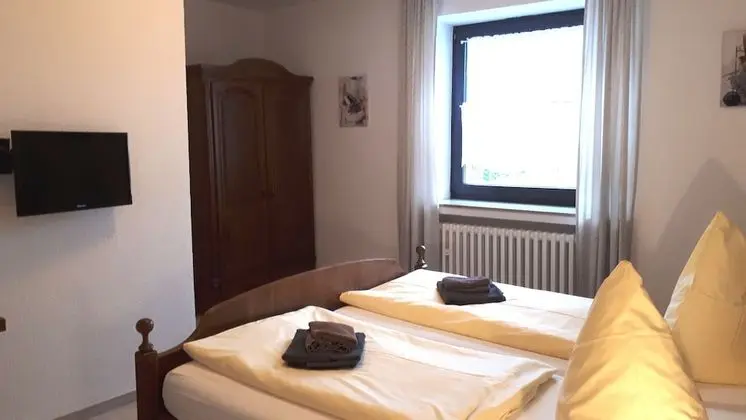 Tek Büyük veya İki Ayrı Yataklı Oda