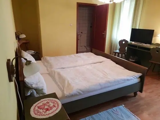 Tek Büyük Yataklı Oda