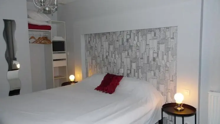 Economy Tek Büyük veya İki Ayrı Yataklı Oda