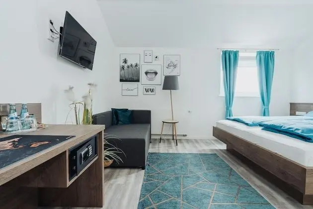 Comfort Tek Büyük Yataklı Oda