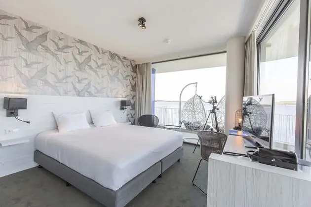 Executive Oda, Göl Manzaralı