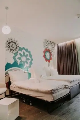 Standard Tek Büyük Yataklı Oda