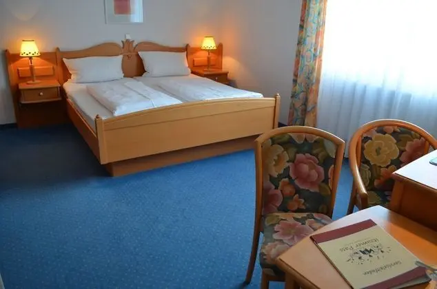 Tek Büyük Yataklı Oda