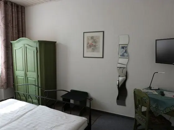 Tek Büyük Yataklı Oda