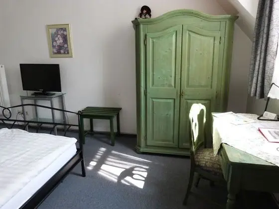 Tek Büyük Yataklı Oda