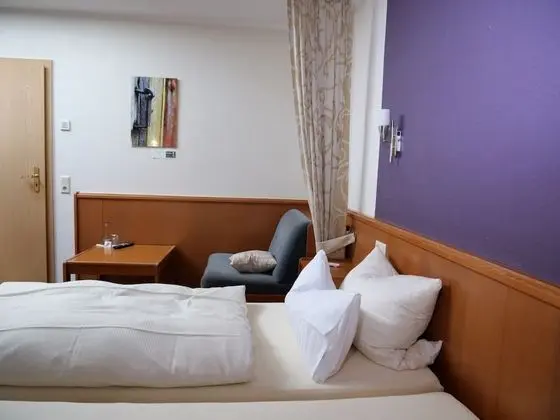 Basic Tek Büyük Yataklı Oda, Bahçe Manzaralı