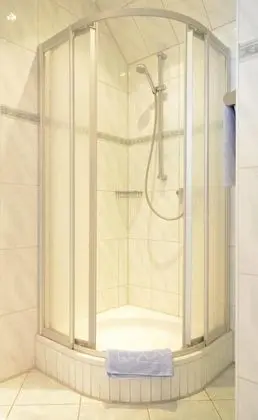 Basic Tek Büyük Yataklı Oda, Bahçe Manzaralı