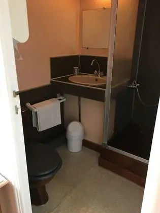 Üç Kişilik Oda
