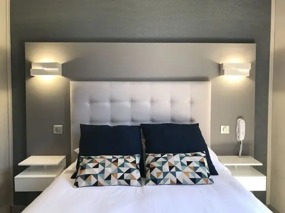 Classic Tek Büyük Yataklı Oda, 1 Çift Kişilik Yatak, Balkon, Deniz Manzaralı