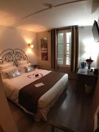 Standard Tek Büyük Yataklı Oda (shower // douche)