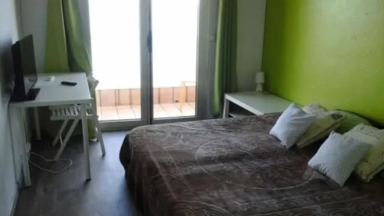 Tek Büyük Yataklı Oda (Cote Mer)