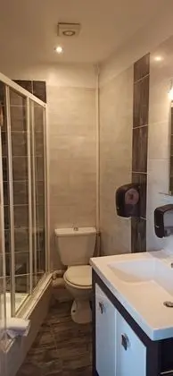 Tek Büyük Yataklı Oda, Özel Banyo
