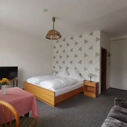 Tek Büyük Yataklı Oda