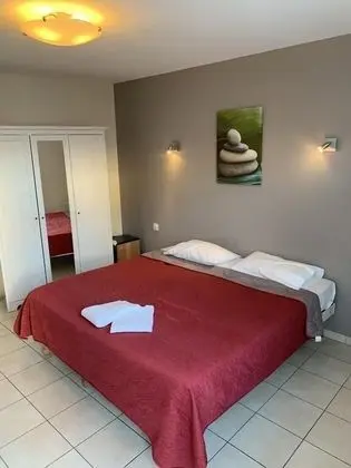 Basic Tek Büyük Yataklı Oda