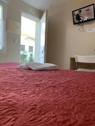 Basic Tek Büyük Yataklı Oda