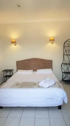 Tek Büyük Yataklı Oda, Balkon (Mer)
