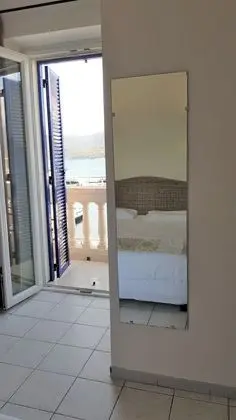 Tek Büyük Yataklı Oda, Balkon (Mer)