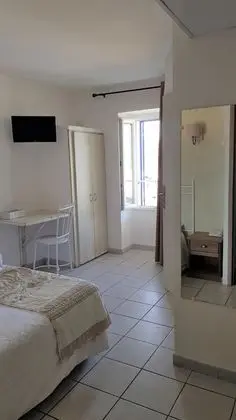 Tek Büyük Yataklı Oda (Mer)