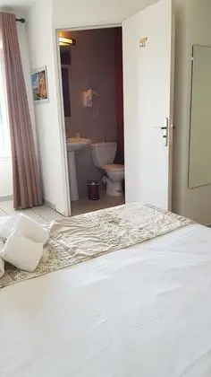Tek Büyük Yataklı Oda (Mer)