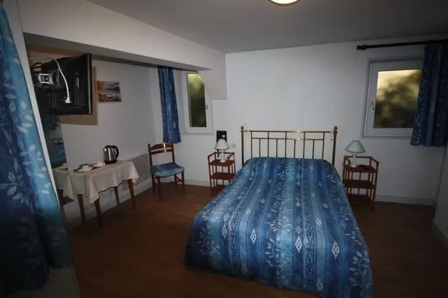 Üç Kişilik Oda
