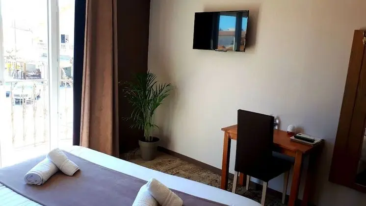 Premium Üç Kişilik Oda