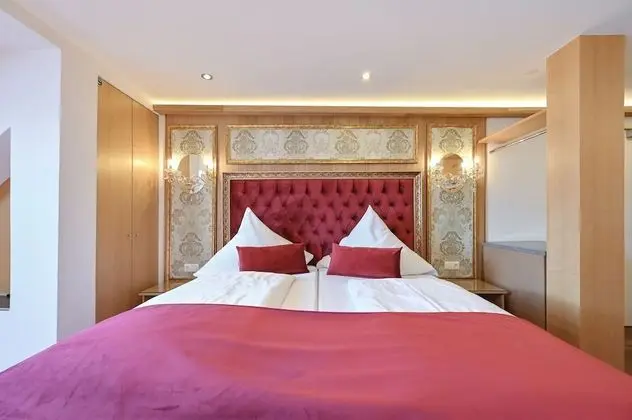 Deluxe Dört Kişilik Oda