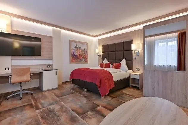 Deluxe Dört Kişilik Oda