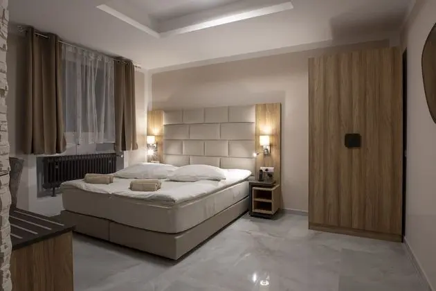 Basic Tek Büyük veya İki Ayrı Yataklı Oda (Annex)