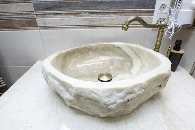 Basic Tek Büyük veya İki Ayrı Yataklı Oda (Annex)