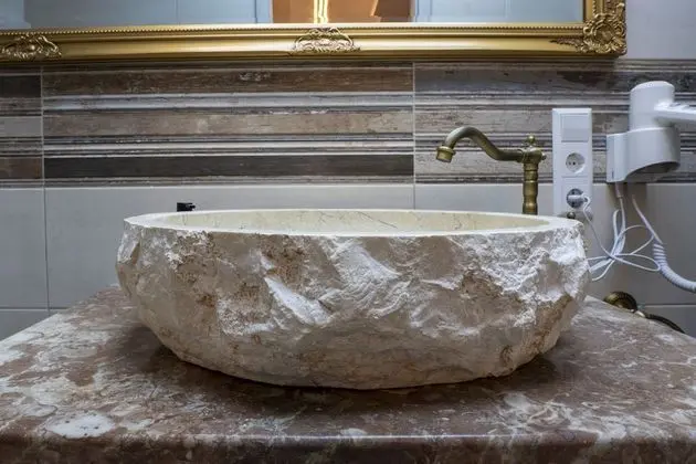 Basic Tek Büyük veya İki Ayrı Yataklı Oda (Annex)