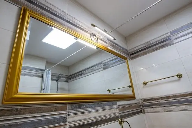 Basic Tek Büyük veya İki Ayrı Yataklı Oda (Annex)