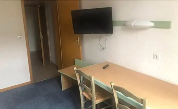 Üç Kişilik Oda